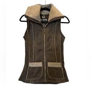 Kuhl Dani Sherpa Women's Tan and Brown Vest
